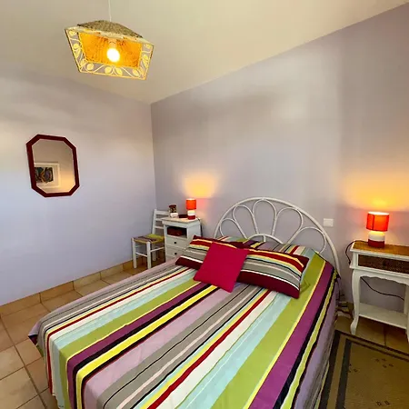 Maison Spacieuse Avec Jardin, Proche Forêt Et Plage, 3 Chambres, équipements De Loisirs, Parking Privé - Fr-1-323-435 *