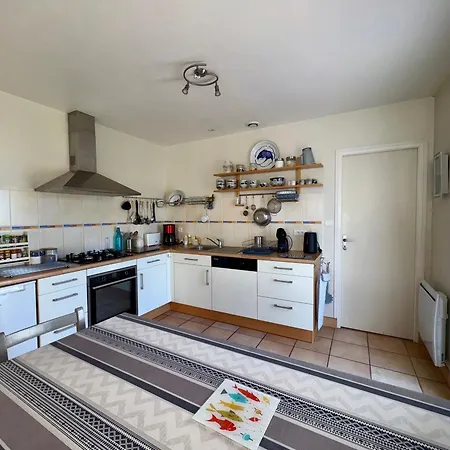 Maison Spacieuse Avec Jardin, Proche Foret Et Plage, 3 Chambres, Equipements De Loisirs, Parking Prive - Fr-1-323-435